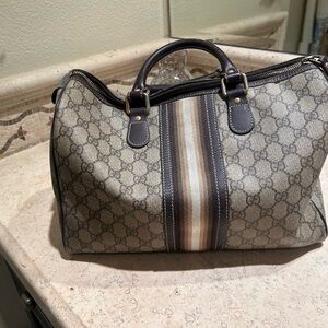 Gucci speedy bag for sale in great condition